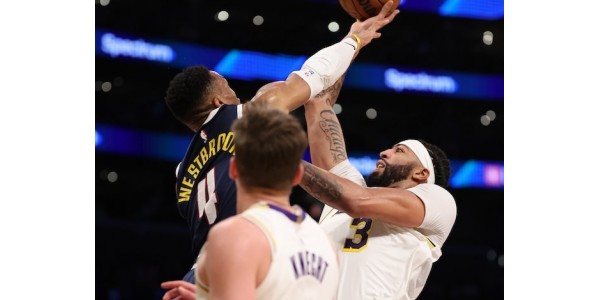 Russell Westbrook gewinnt zu Hause bei den Los Angeles Lakers